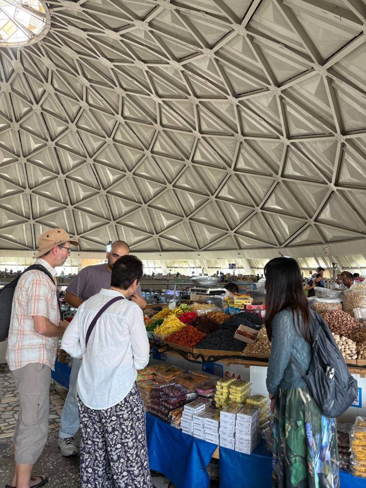 Tashkent: 4-Hour Food Tour & Metro Journey with a Local Guide